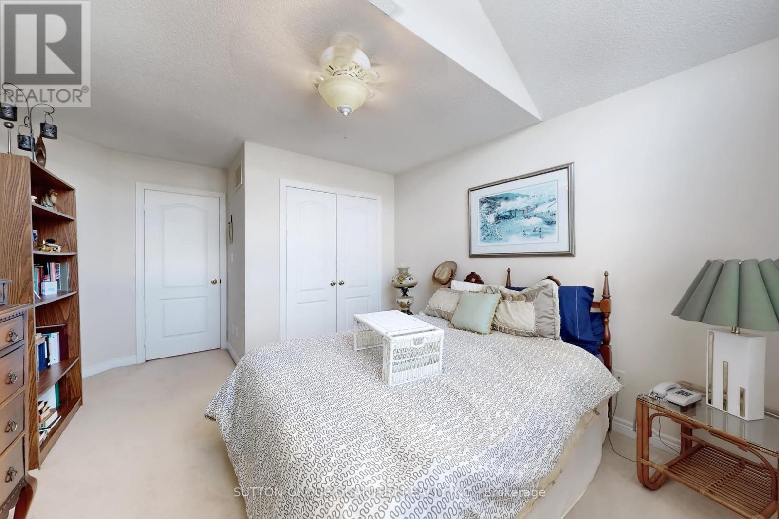 1238 Agram Drive, Oakville, ON - Indoor Photo Showing Bedroom