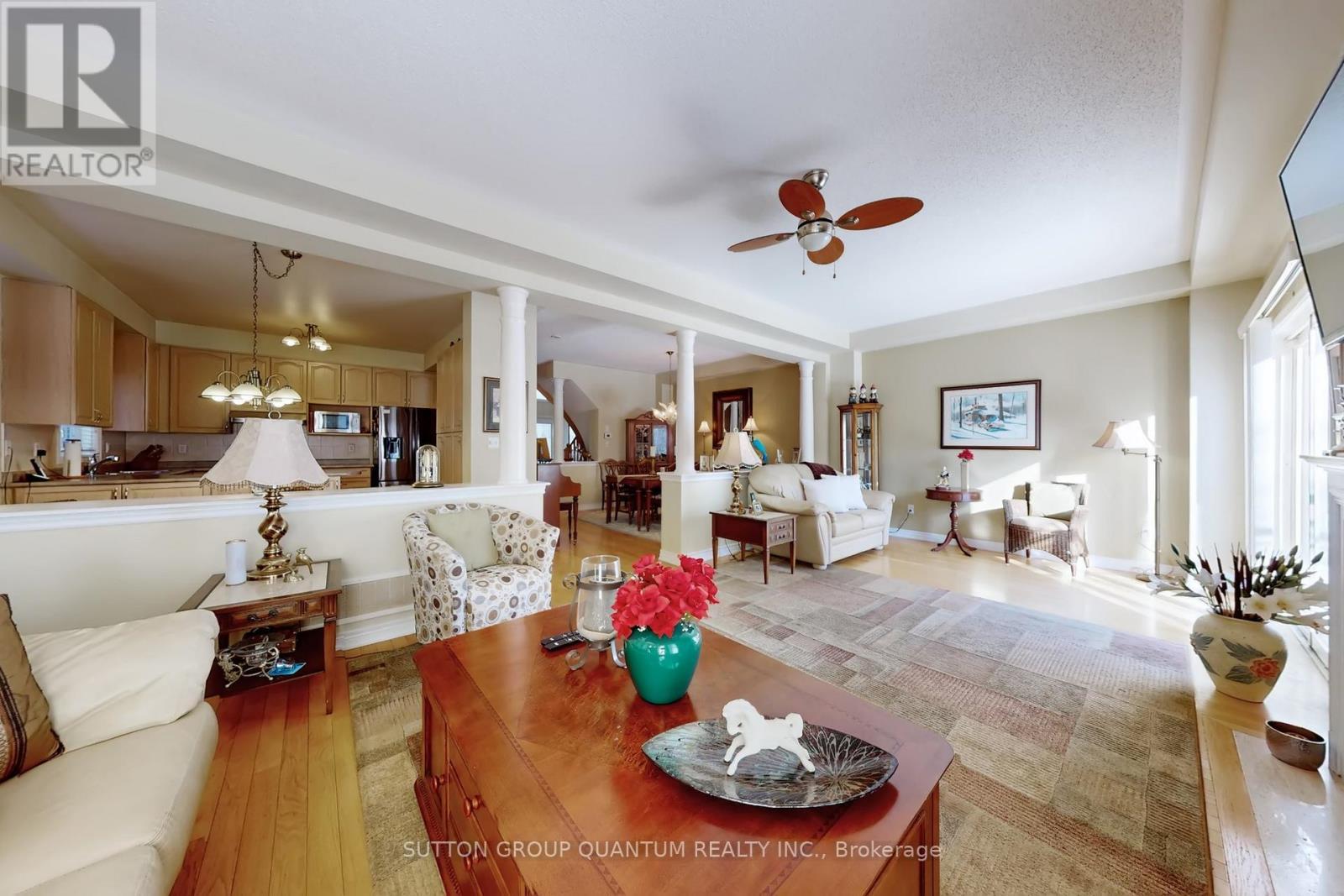 1238 Agram Drive, Oakville, ON - Indoor Photo Showing Living Room