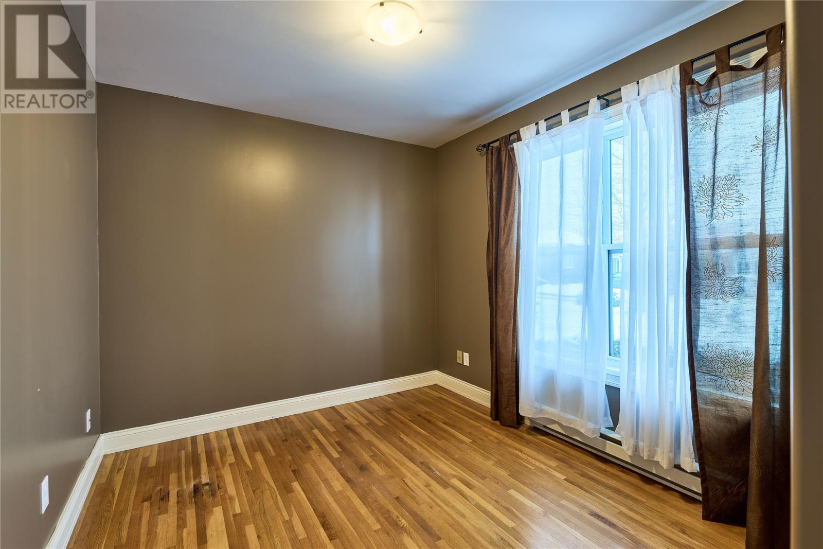8 Roddickton Place, St. John'S, NL - Indoor Photo Showing Other Room