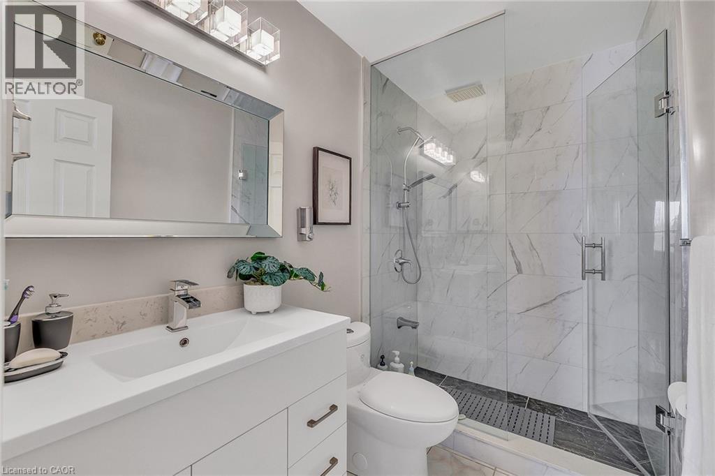 3390 Columbine Crescent, Mississauga, ON - Indoor Photo Showing Bathroom
