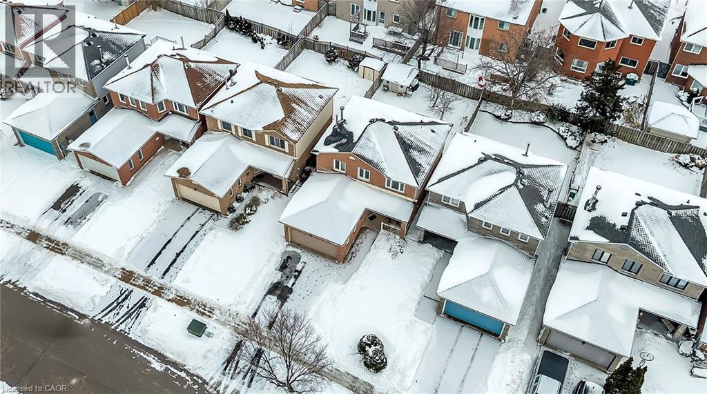 3390 Columbine Crescent, Mississauga, ON - Outdoor