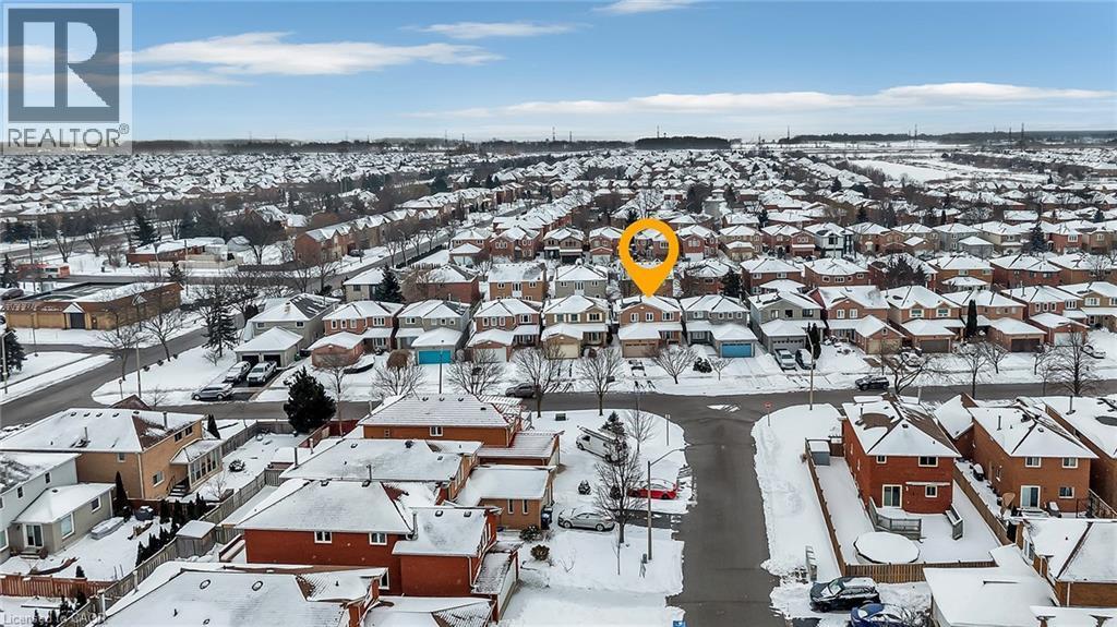 3390 Columbine Crescent, Mississauga, ON - Outdoor With View