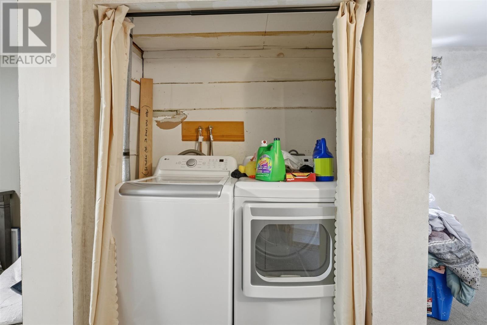 53 Huron Ave, Blind River, ON - Indoor Photo Showing Laundry Room