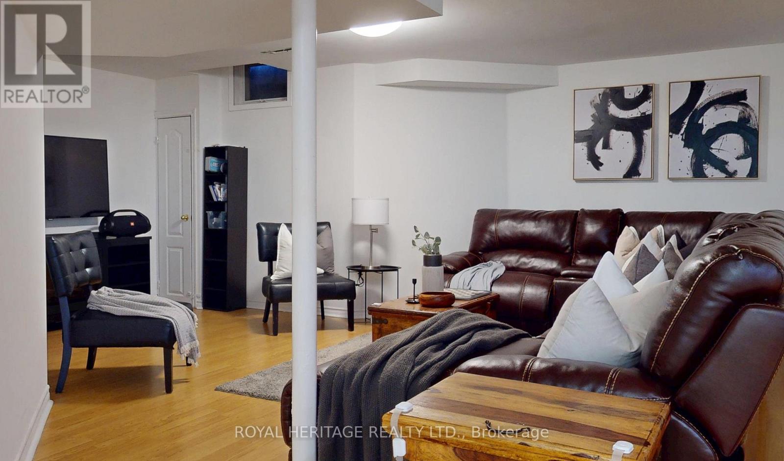 9 Sato Street, Whitby (Williamsburg), ON - Indoor