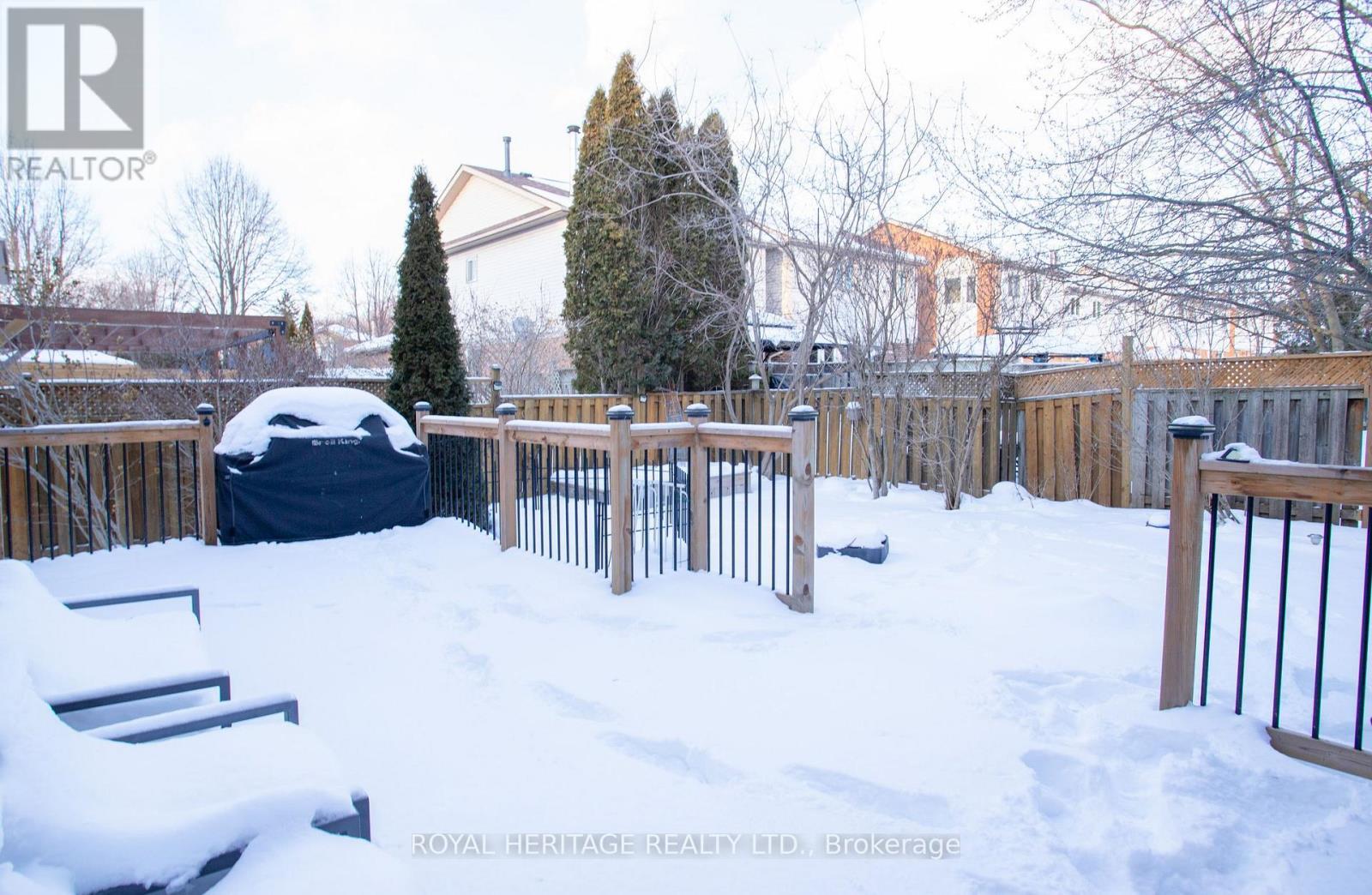 9 Sato Street, Whitby (Williamsburg), ON - Outdoor