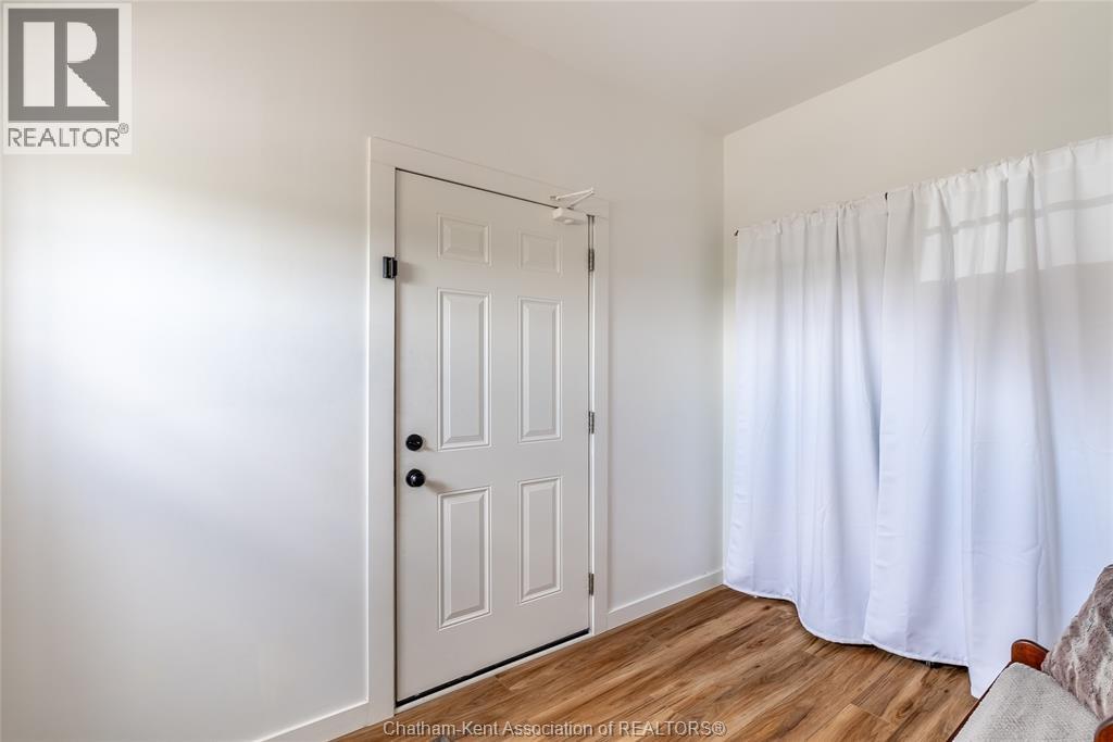1357 Smith Falls Road, Dawn-Euphemia, ON - Indoor Photo Showing Other Room