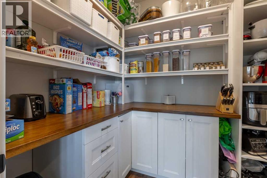 4889 7Th Street W, Claresholm, AB - Indoor With Storage