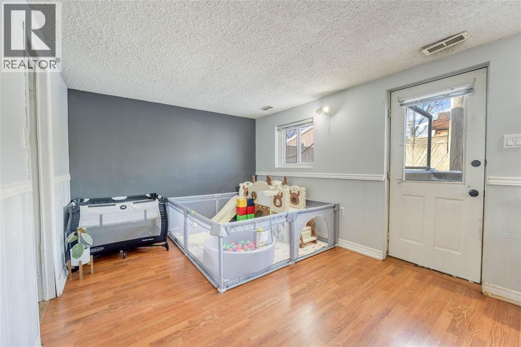 216 Blackthorn Crescent, St Clair, ON - Indoor