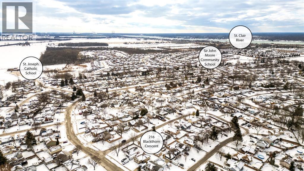 216 Blackthorn Crescent, St Clair, ON - Outdoor With View