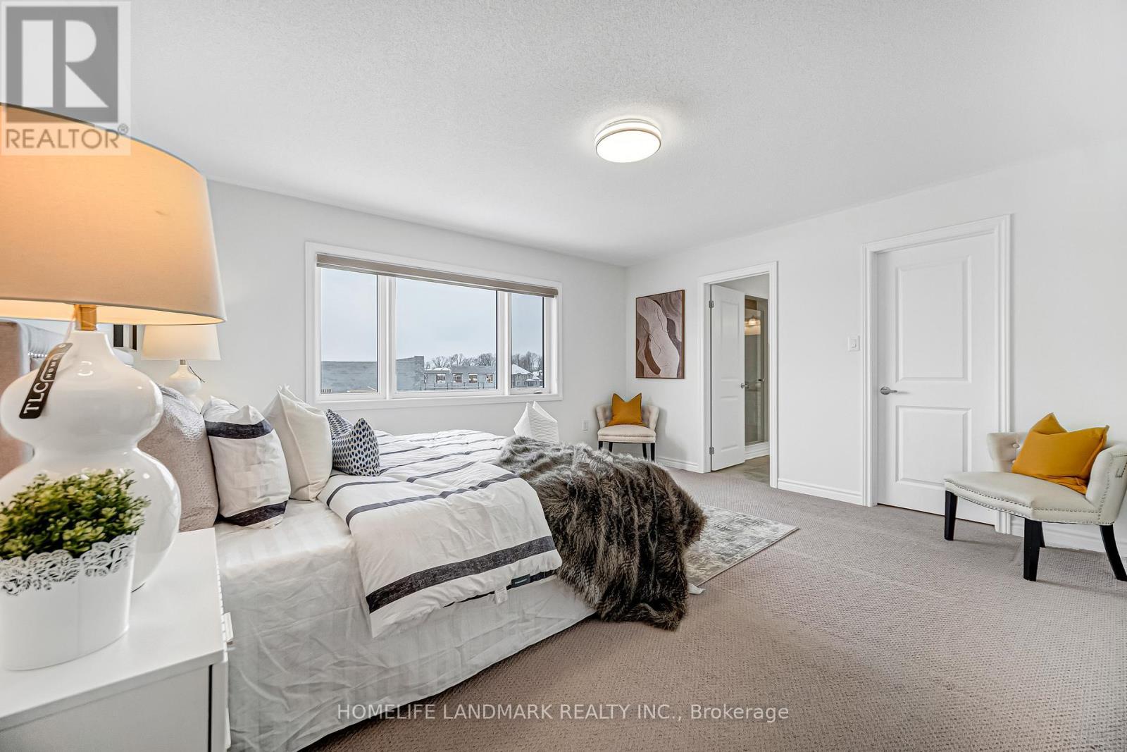 89 Barkerville Drive, Whitby, ON - Indoor Photo Showing Bedroom