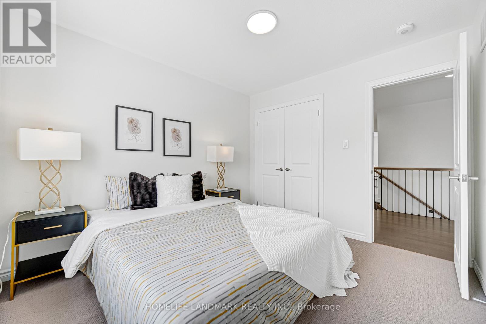 89 Barkerville Drive, Whitby, ON - Indoor Photo Showing Bedroom