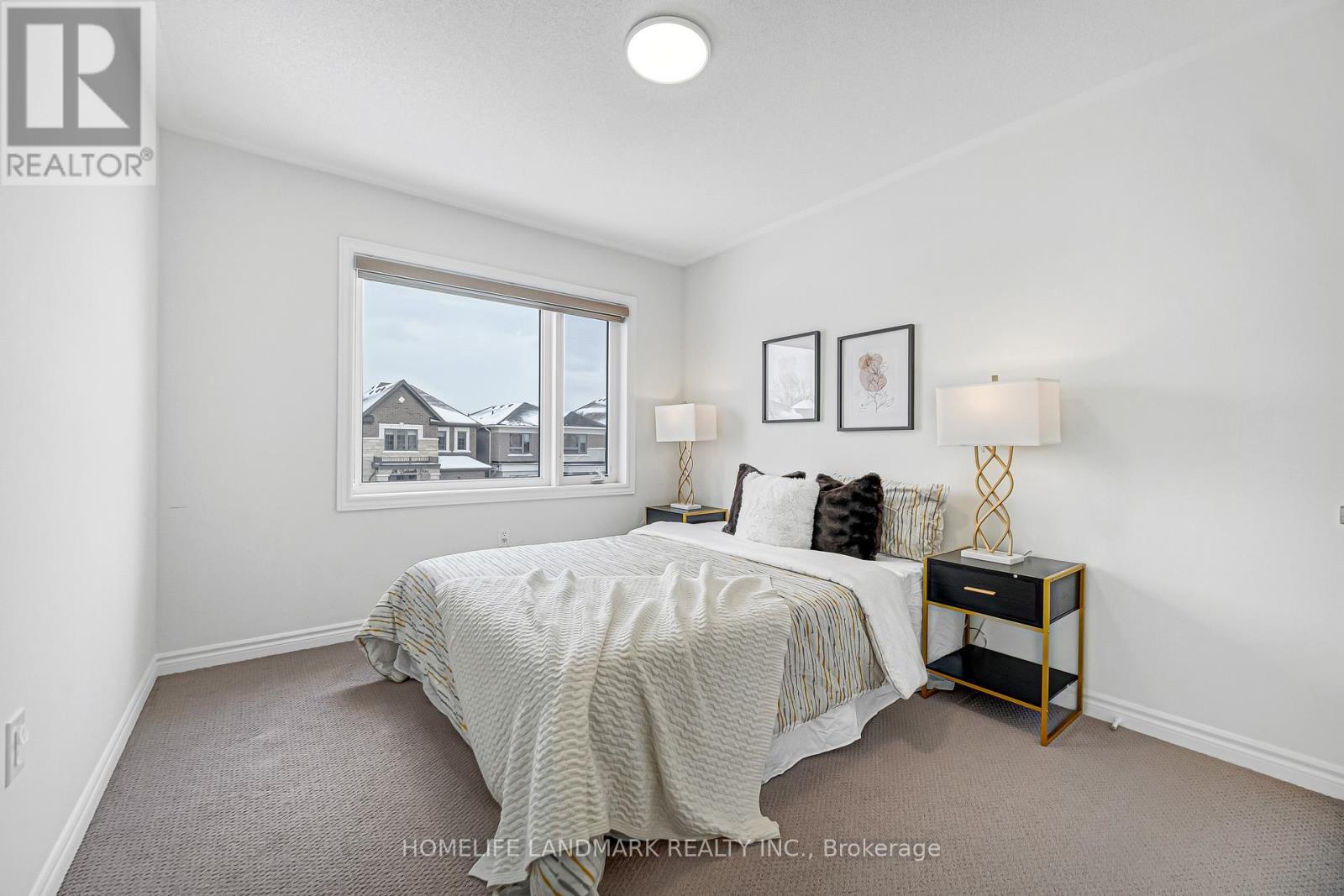 89 Barkerville Drive, Whitby, ON - Indoor Photo Showing Bedroom