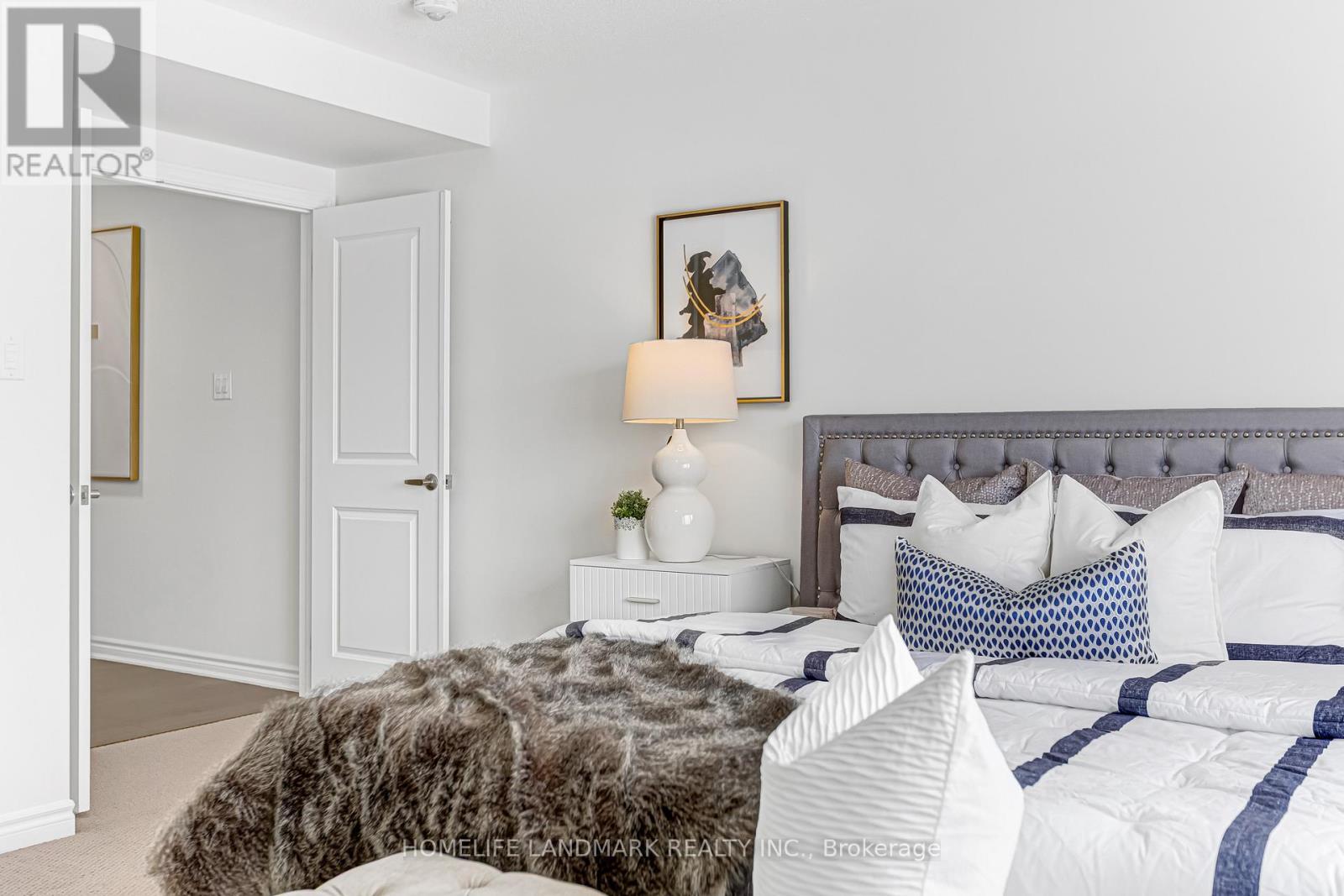 89 Barkerville Drive, Whitby, ON - Indoor Photo Showing Bedroom