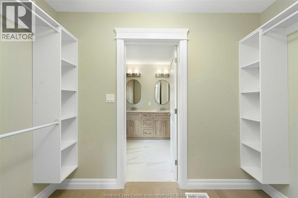 81 Mckenzie Street, Harrow, ON - Indoor With Storage