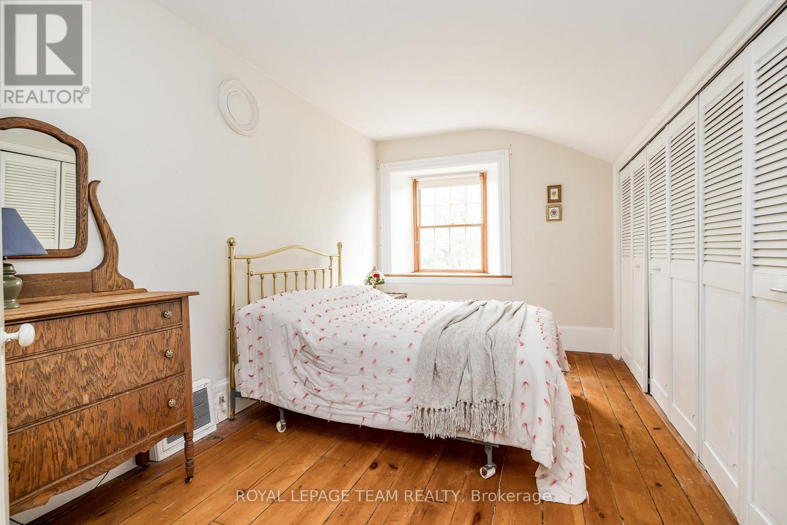 3651 Burritts Rapids Road, Ottawa, ON - Indoor Photo Showing Bedroom