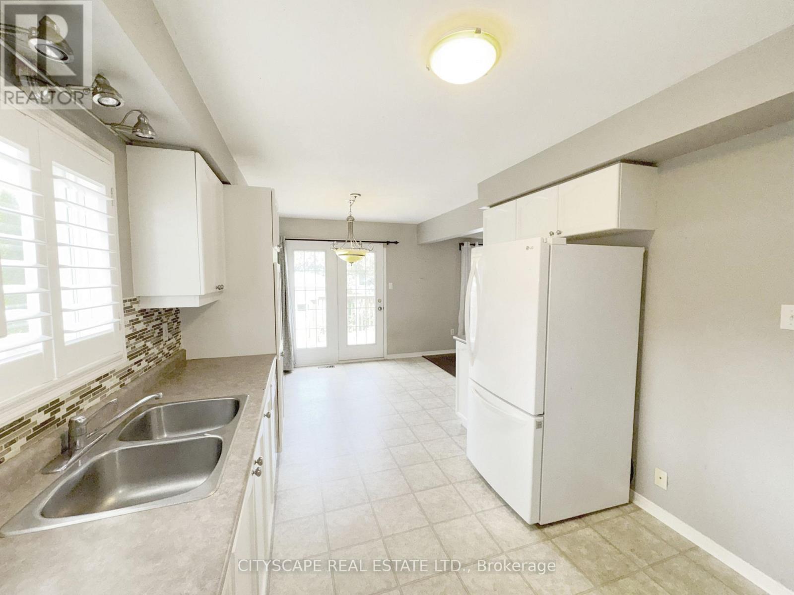 Kitchen - 55 Langlaw Drive, Cambridge, ON - Indoor Photo Showing Kitchen With Double Sink
