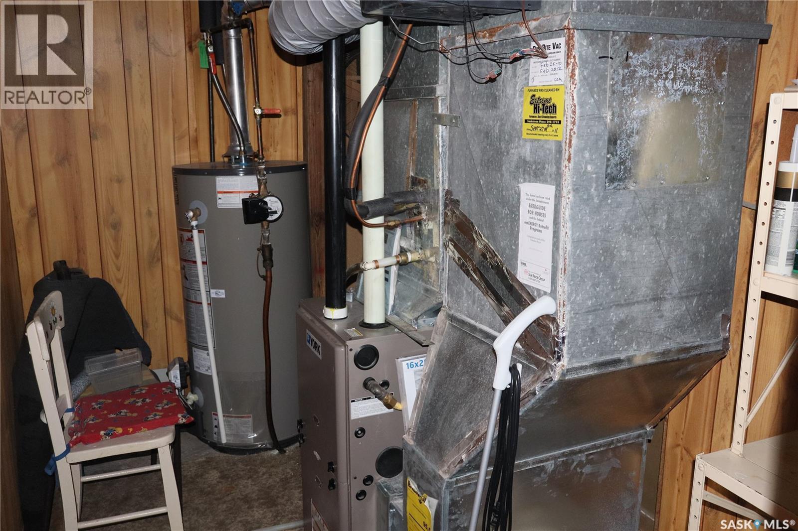 32 Kasper Crescent, Assiniboia, SK - Indoor Photo Showing Basement