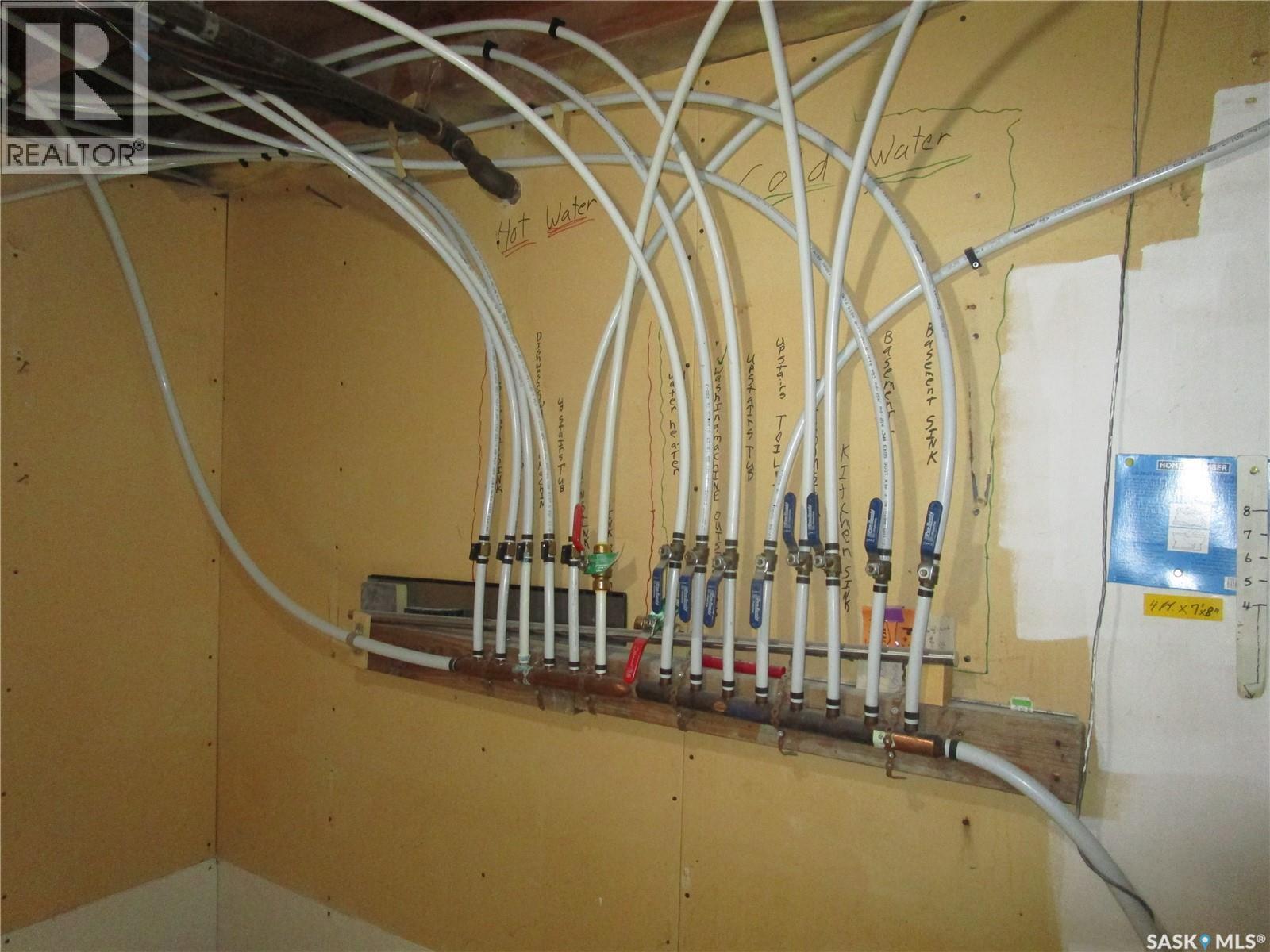 250 1St Avenue W, Bengough, SK - Indoor Photo Showing Basement