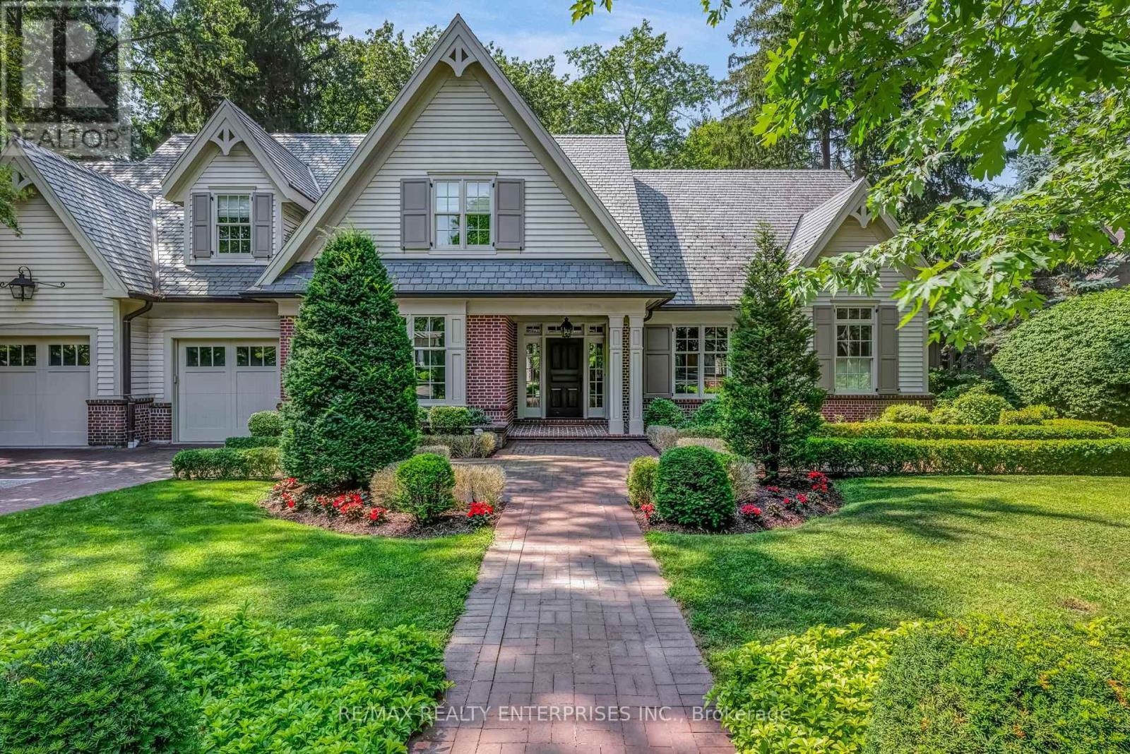 190 Donnelly Drive, Mississauga, ON - Outdoor With Facade