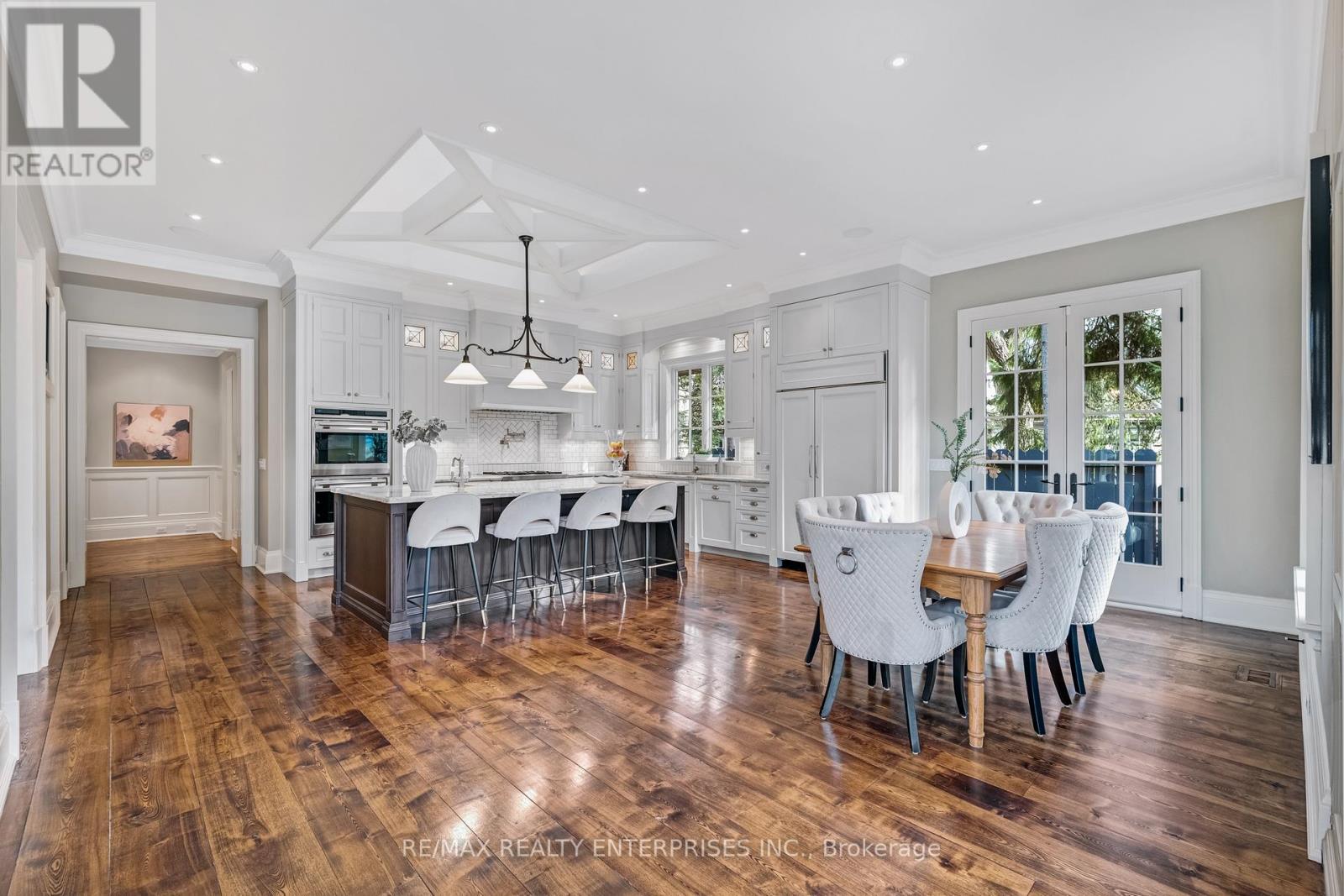190 Donnelly Drive, Mississauga, ON - Indoor Photo Showing Dining Room