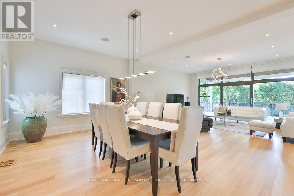 1456 Applewood Road, Mississauga, ON - Indoor Photo Showing Dining Room