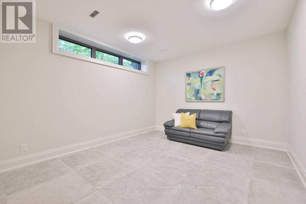 1456 Applewood Road, Mississauga, ON - Indoor Photo Showing Other Room