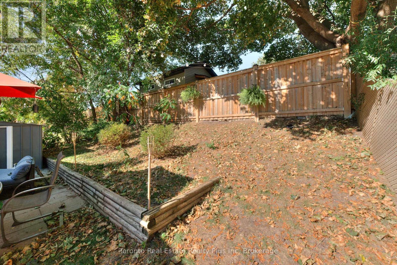 62 Greendale Crescent, Kitchener, ON - Outdoor