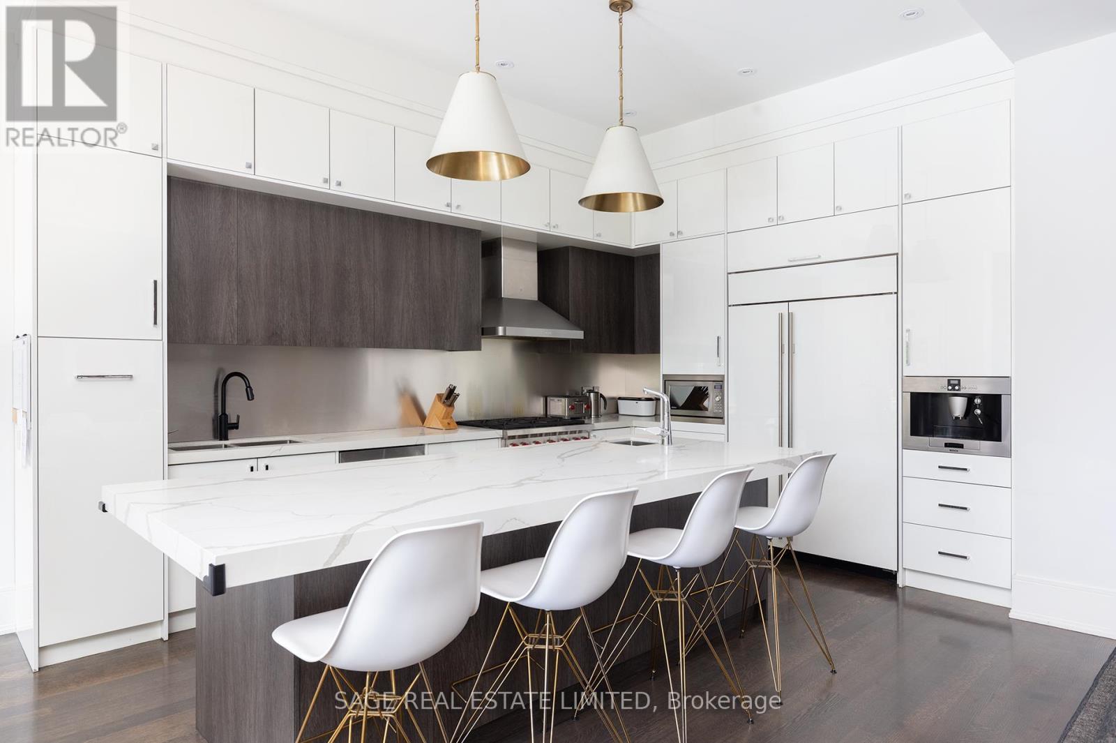 40 Hoyle Avenue, Toronto, ON - Indoor