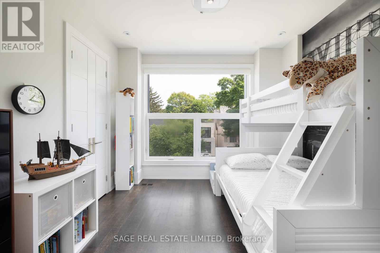 40 Hoyle Avenue, Toronto, ON - Indoor