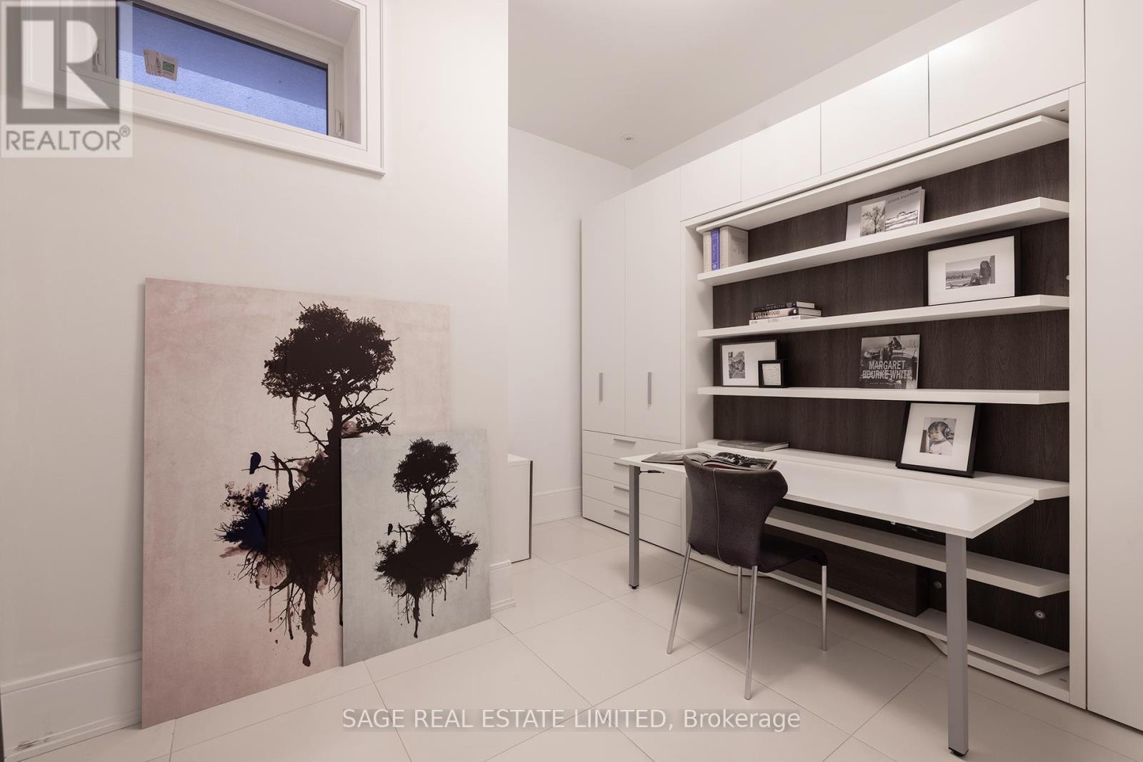 40 Hoyle Avenue, Toronto, ON - Indoor Photo Showing Other Room