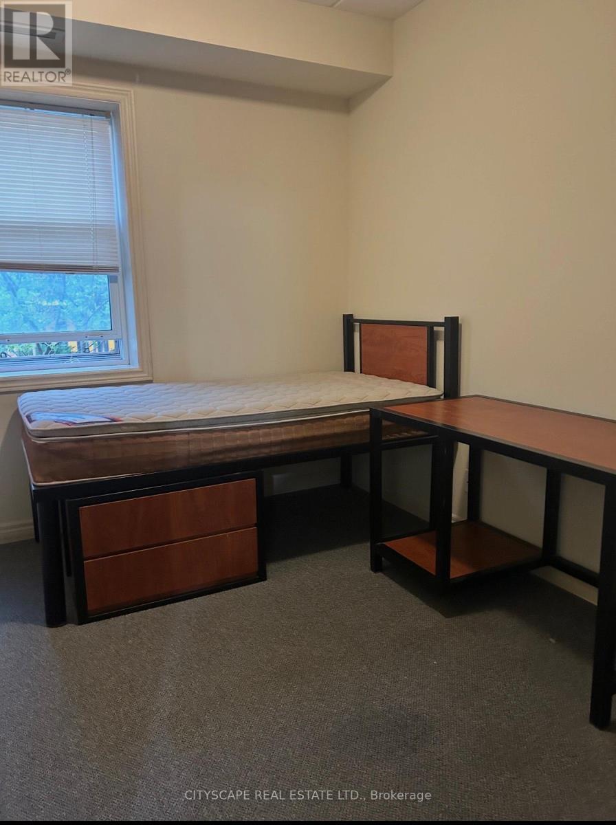 #104 - 253 Lester Street, Waterloo, ON - Indoor