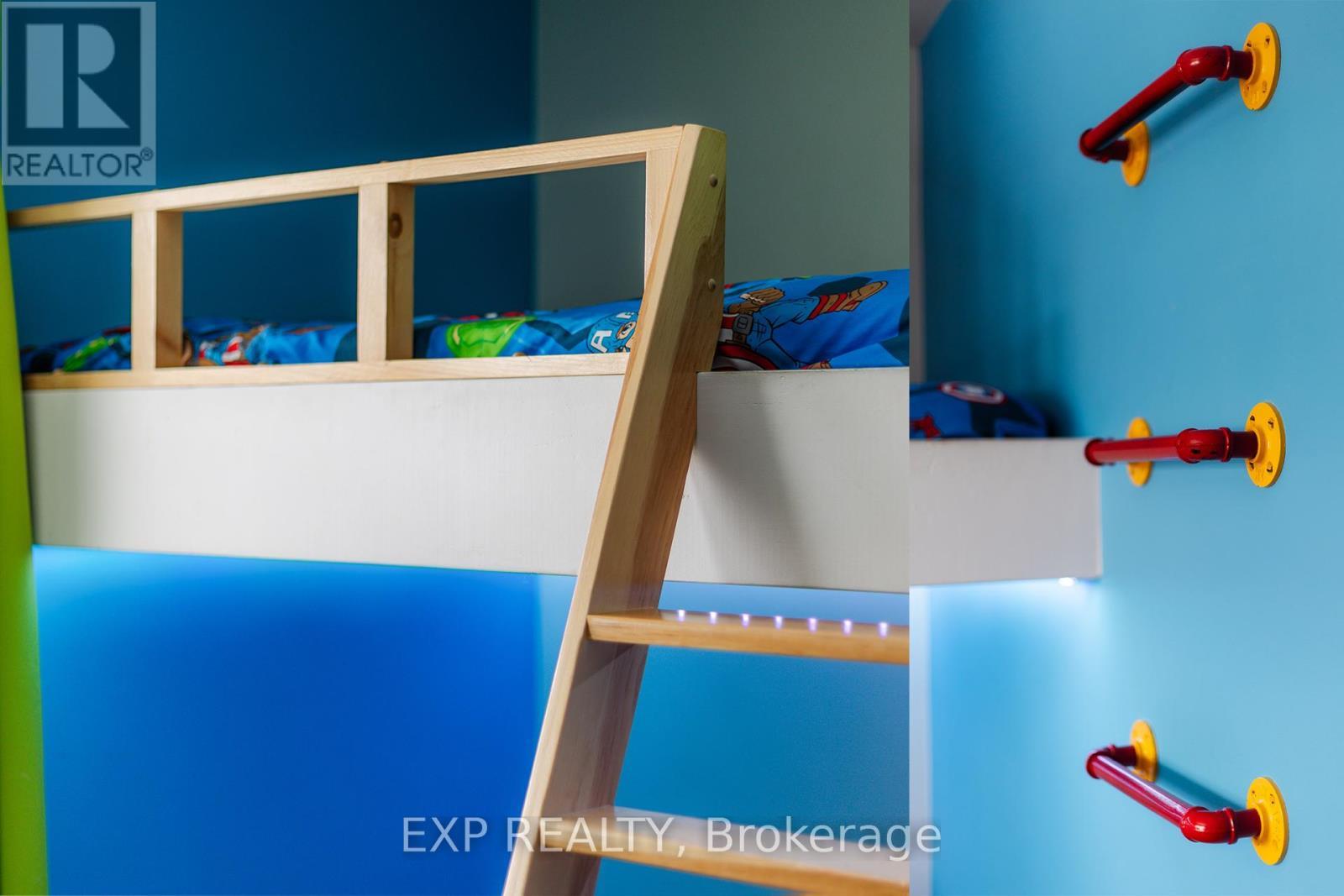 23 Dooley Drive, Kitchener, ON -