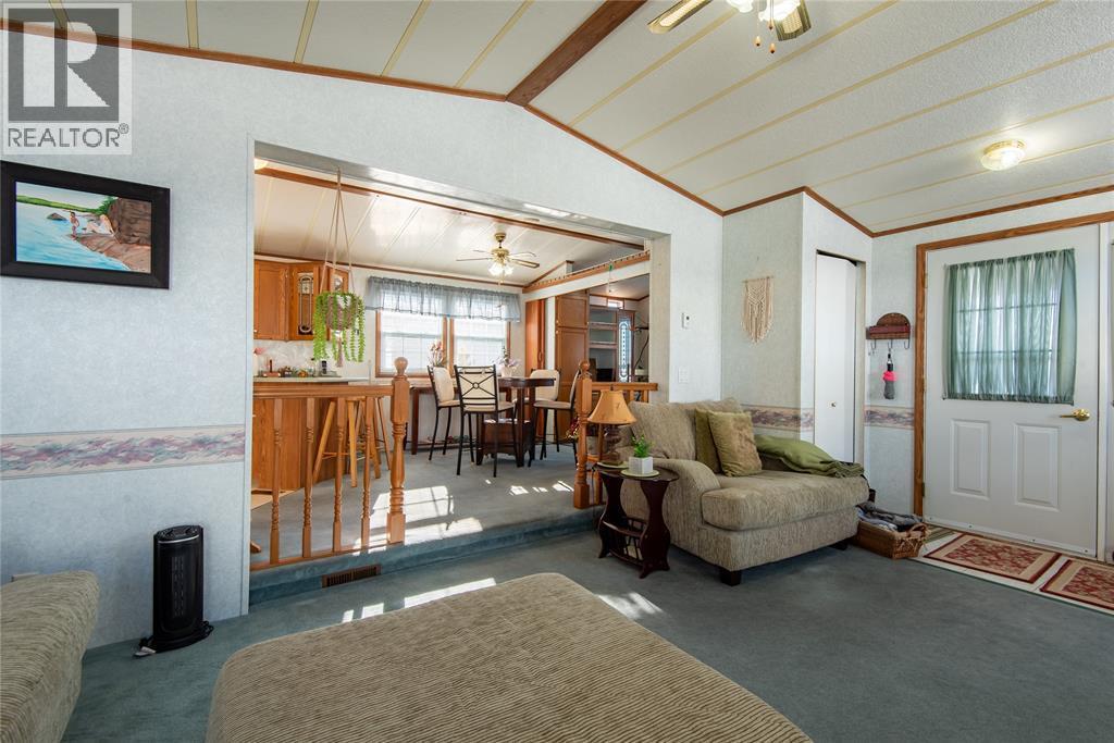 5700 Blackwell Sideroad Unit# 271, Sarnia, ON - Indoor