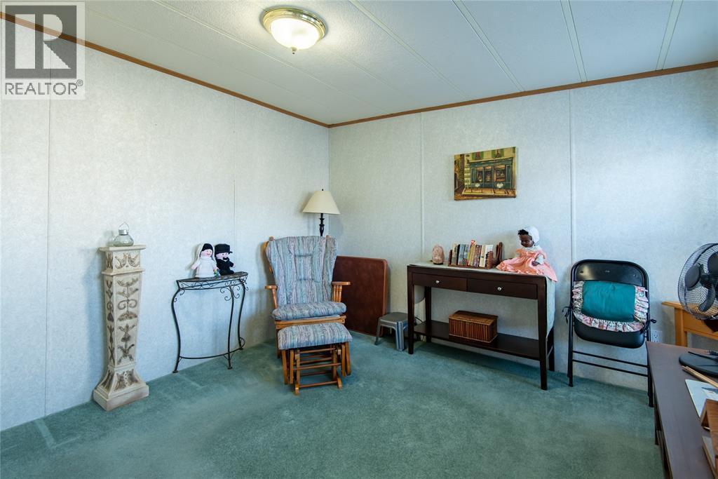 5700 Blackwell Sideroad Unit# 271, Sarnia, ON - Indoor Photo Showing Other Room