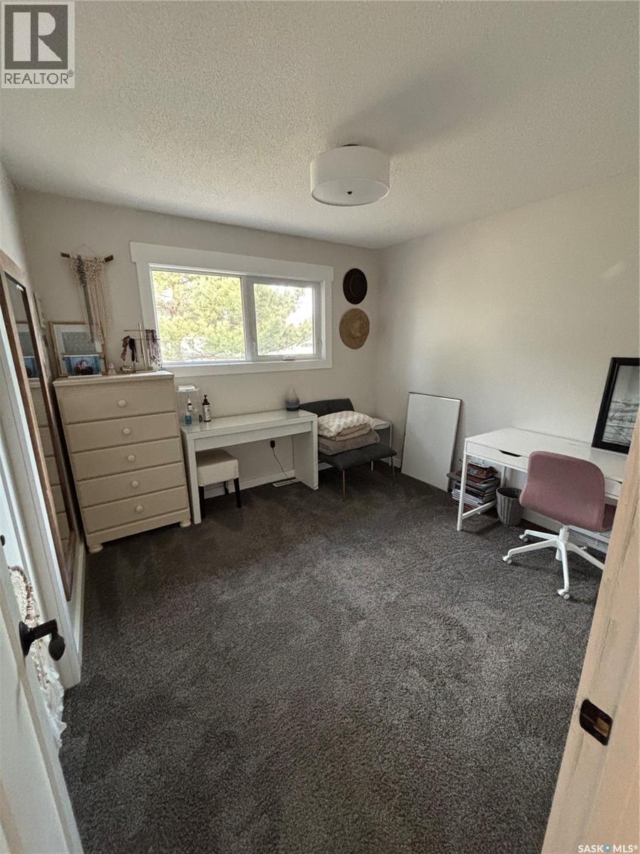 845 Prospect Avenue, Oxbow, SK - Indoor Photo Showing Other Room