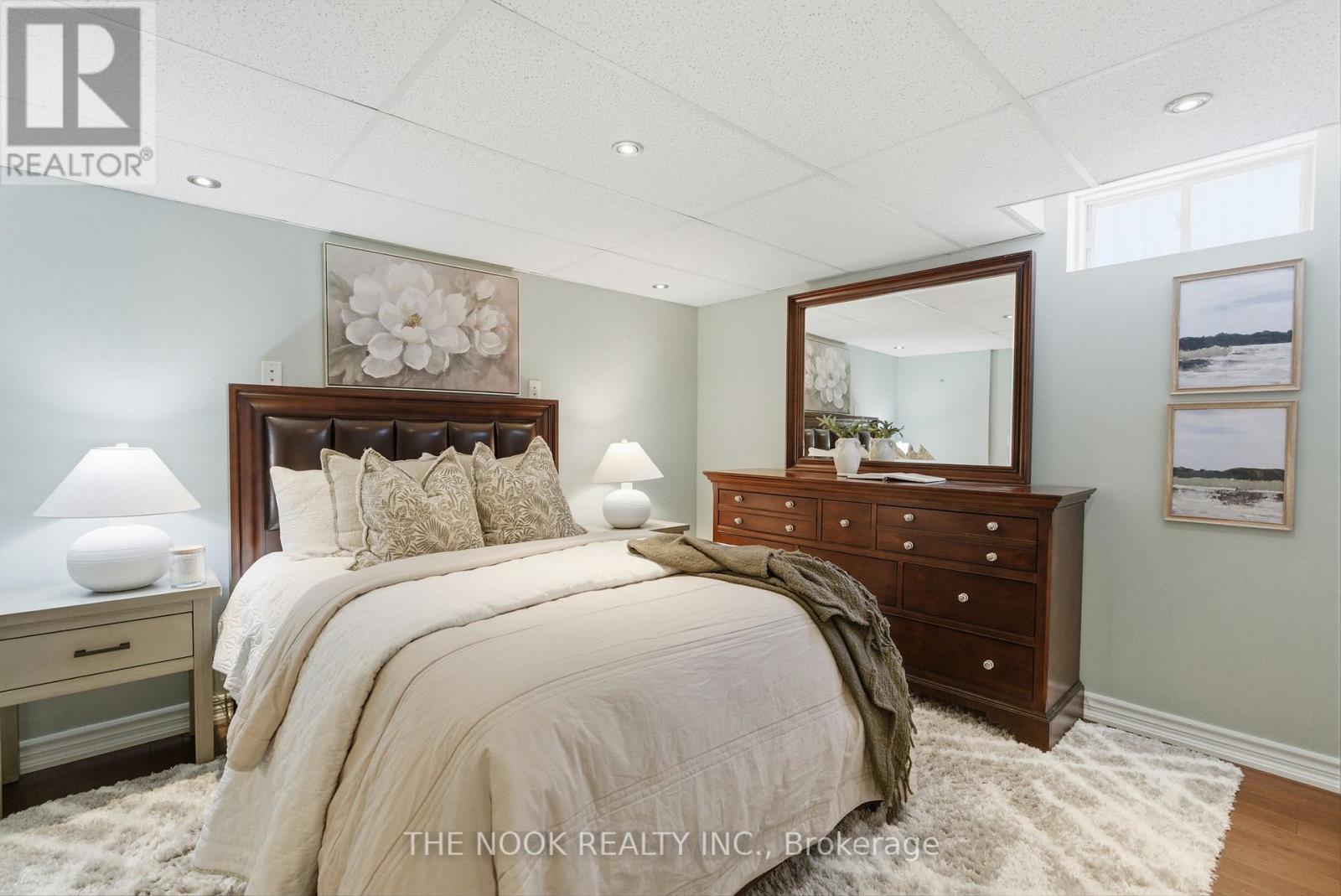 199 Samac Court, Oshawa (Samac), ON - Indoor Photo Showing Bedroom