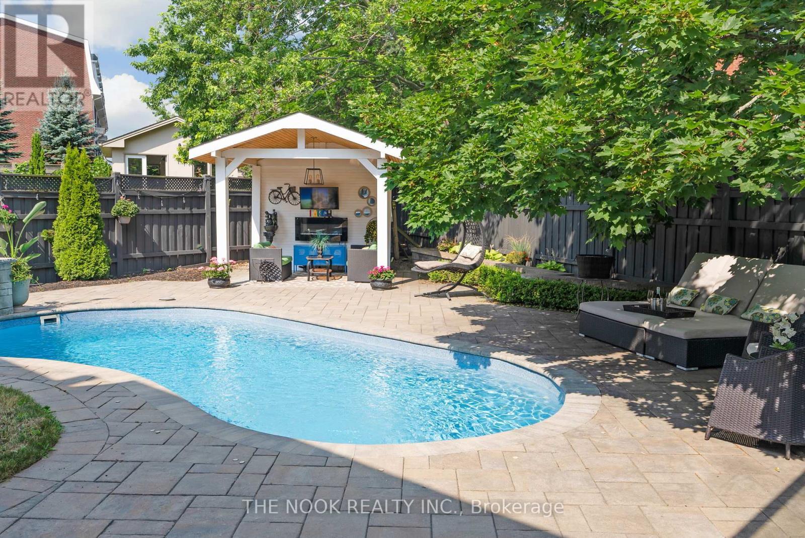 199 Samac Court, Oshawa (Samac), ON - Outdoor With In Ground Pool With Deck Patio Veranda