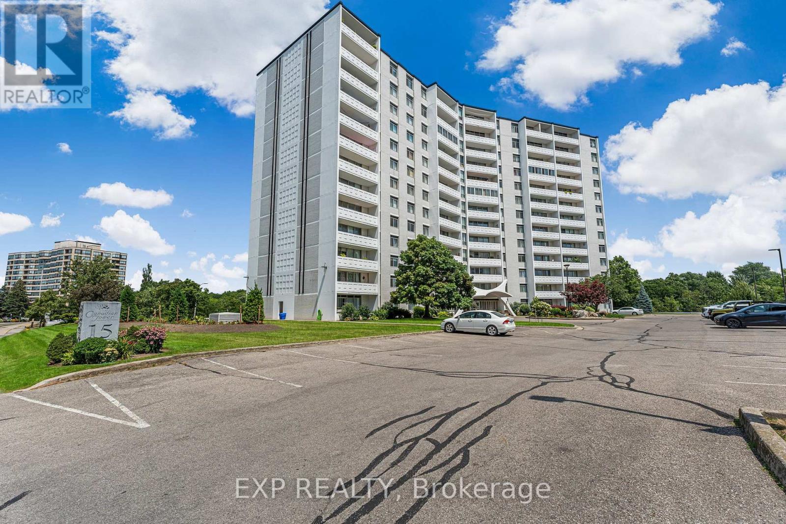 509 - 15 Towering Heights Boulevard, St. Catharines (Glendale/Glenridge), ON - Outdoor With Balcony With Facade