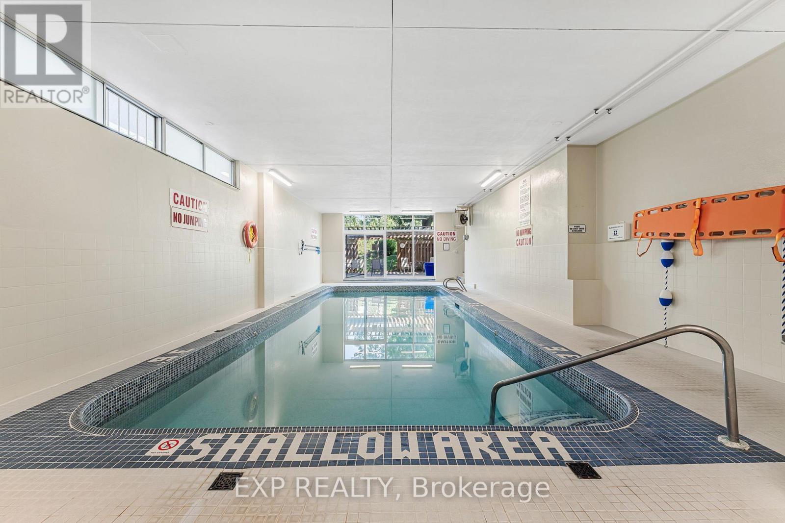 509 - 15 Towering Heights Boulevard, St. Catharines (Glendale/Glenridge), ON - Indoor Photo Showing Other Room With In Ground Pool