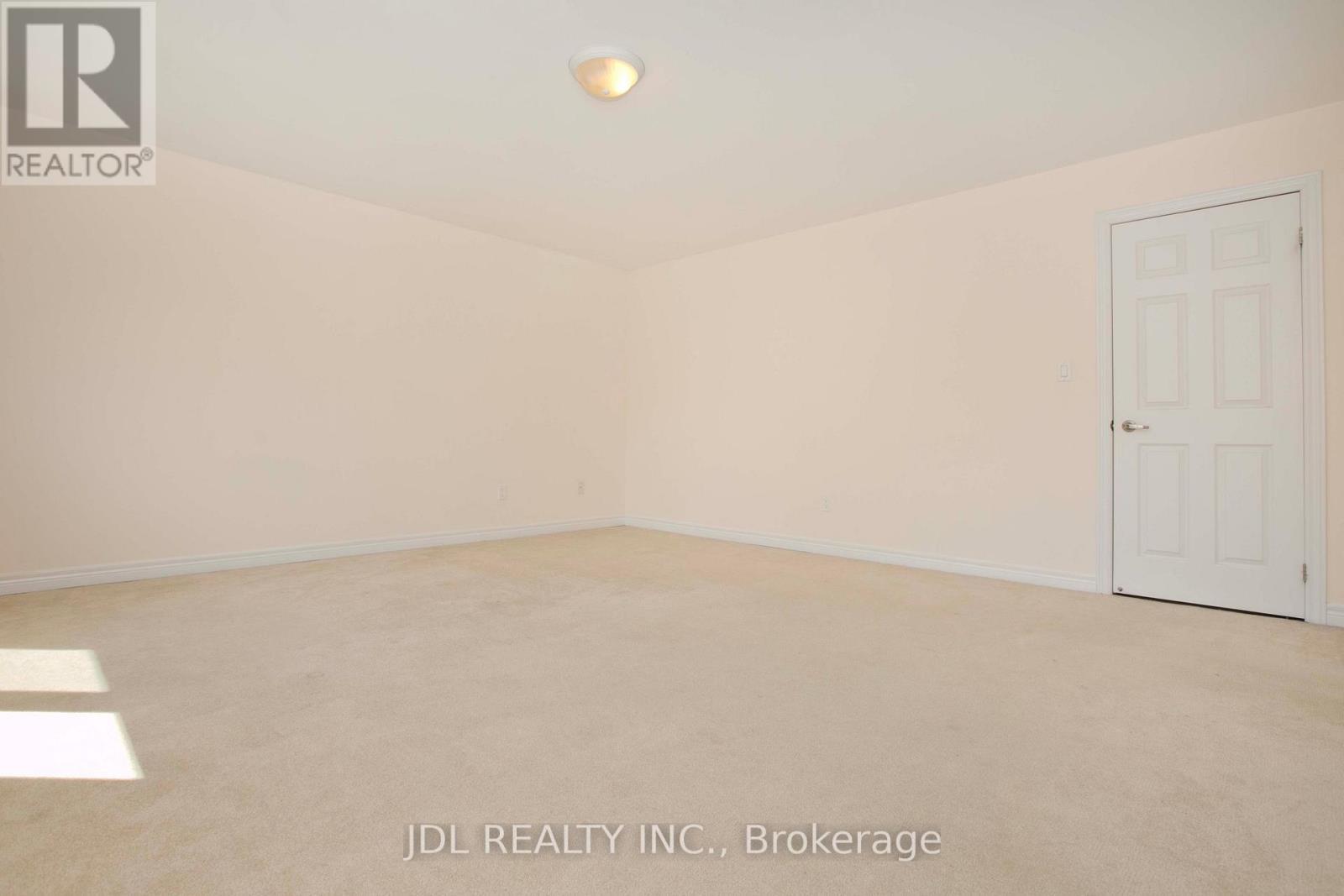 21 Wozniak Crescent, Markham, ON - Indoor Photo Showing Other Room