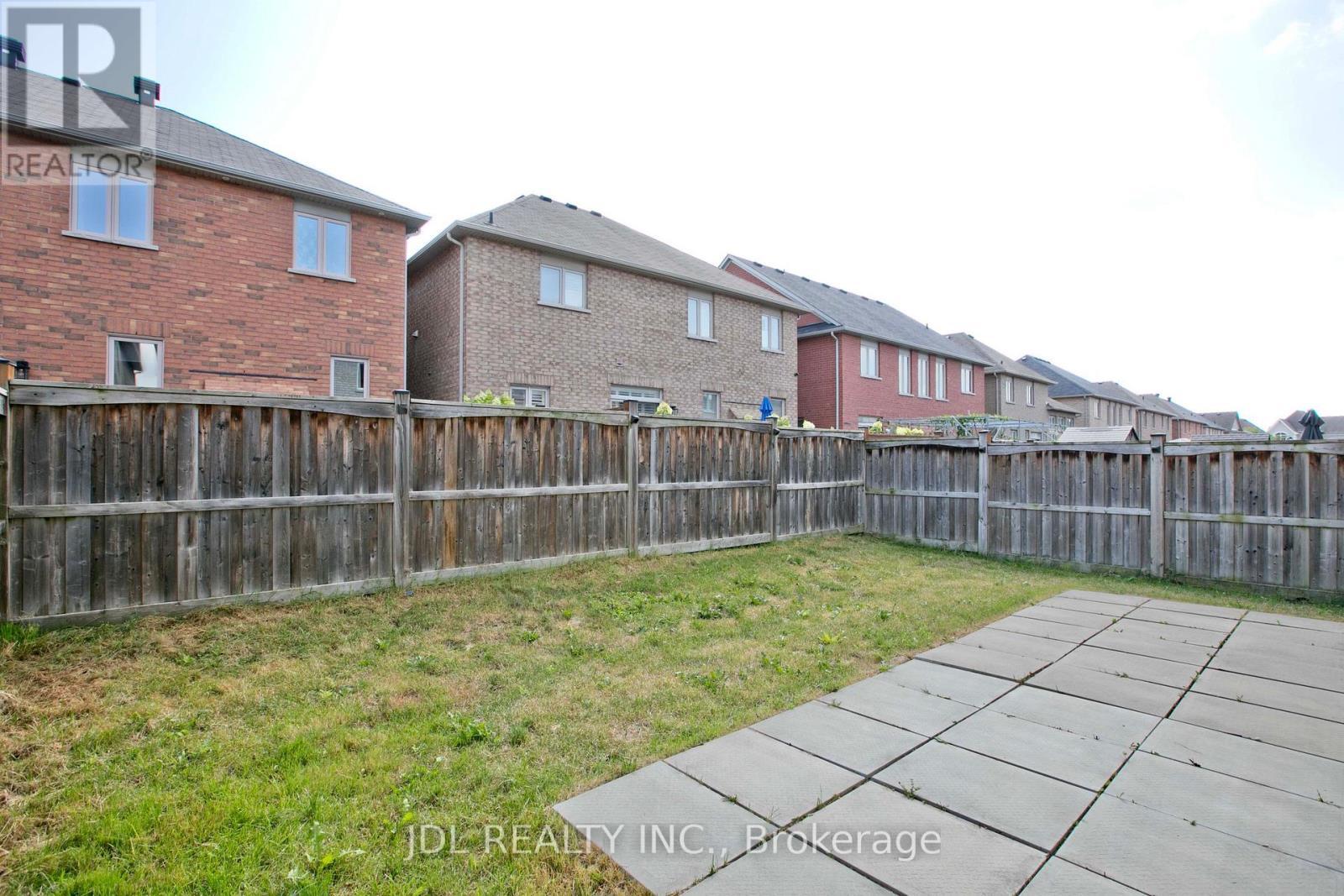 21 Wozniak Crescent, Markham, ON - Outdoor