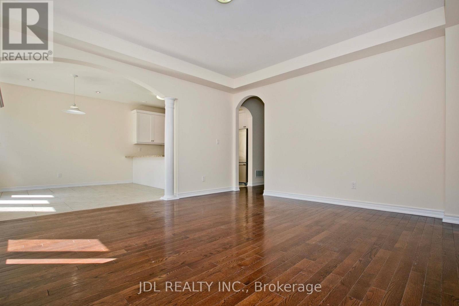 21 Wozniak Crescent, Markham, ON - Indoor Photo Showing Other Room