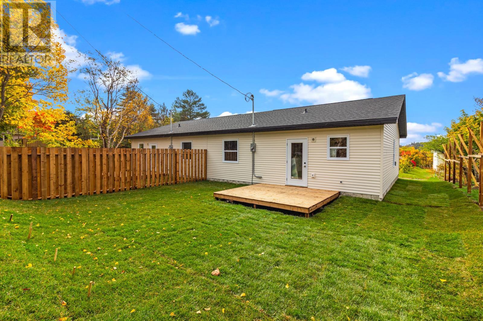 25 Cliffside Avenue, Conception Bay South, NL - Outdoor