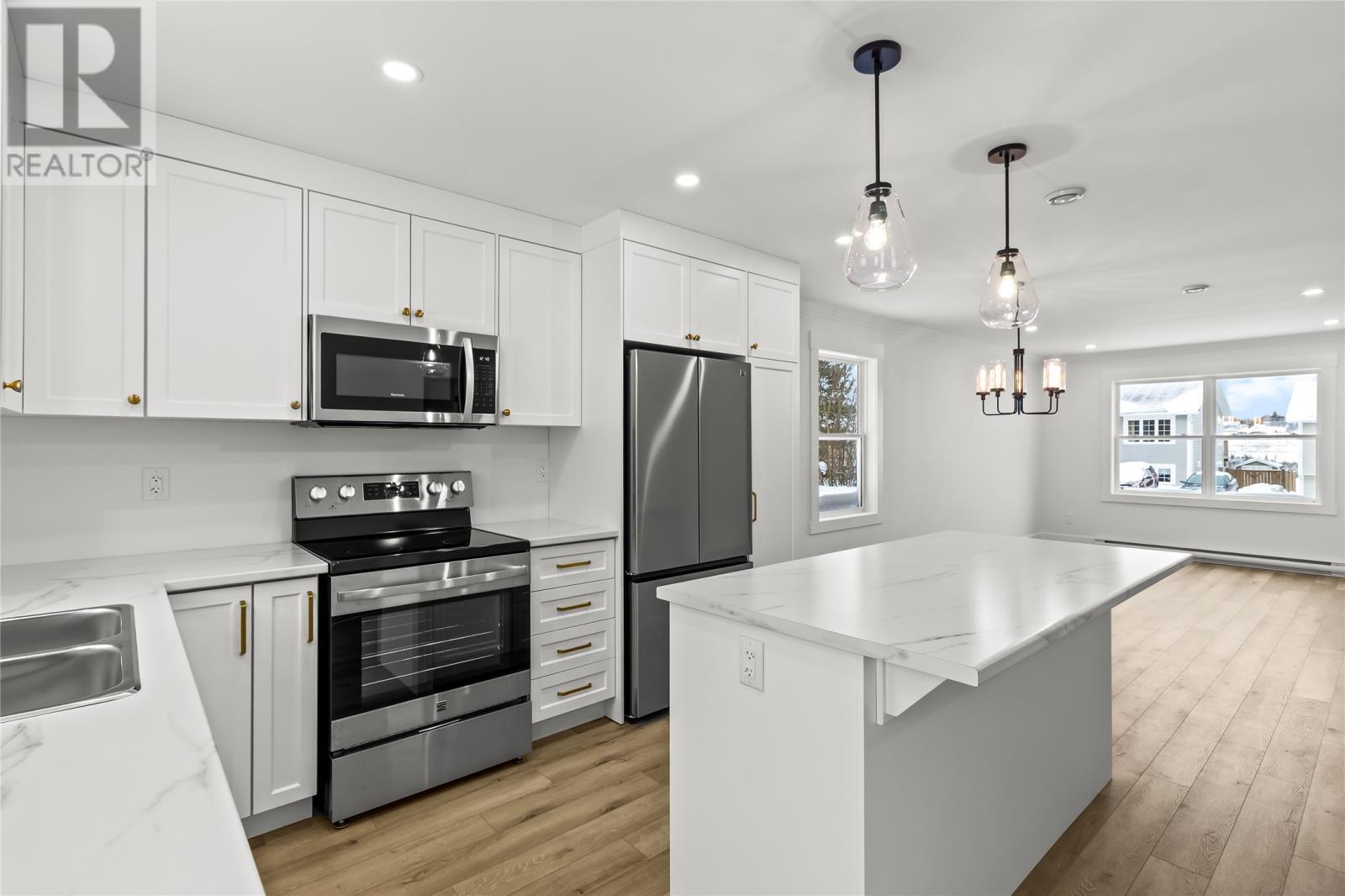 25 Cliffside Avenue, Conception Bay South, NL - Indoor Photo Showing Kitchen With Stainless Steel Kitchen With Upgraded Kitchen