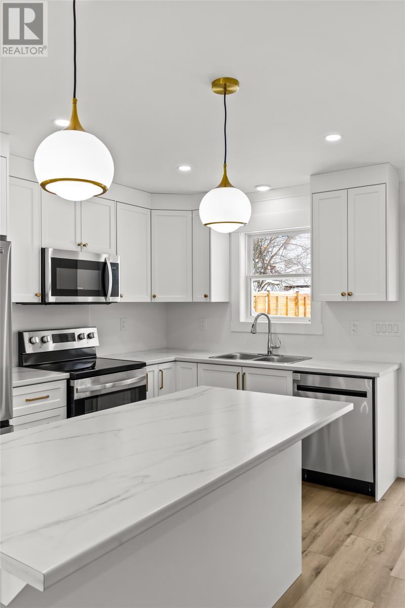 25 Cliffside Avenue, Conception Bay South, NL - Indoor Photo Showing Kitchen With Stainless Steel Kitchen