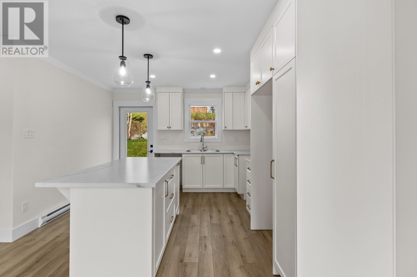 27 Cliffside Avenue, Conception Bay South, NL - Indoor Photo Showing Kitchen With Double Sink