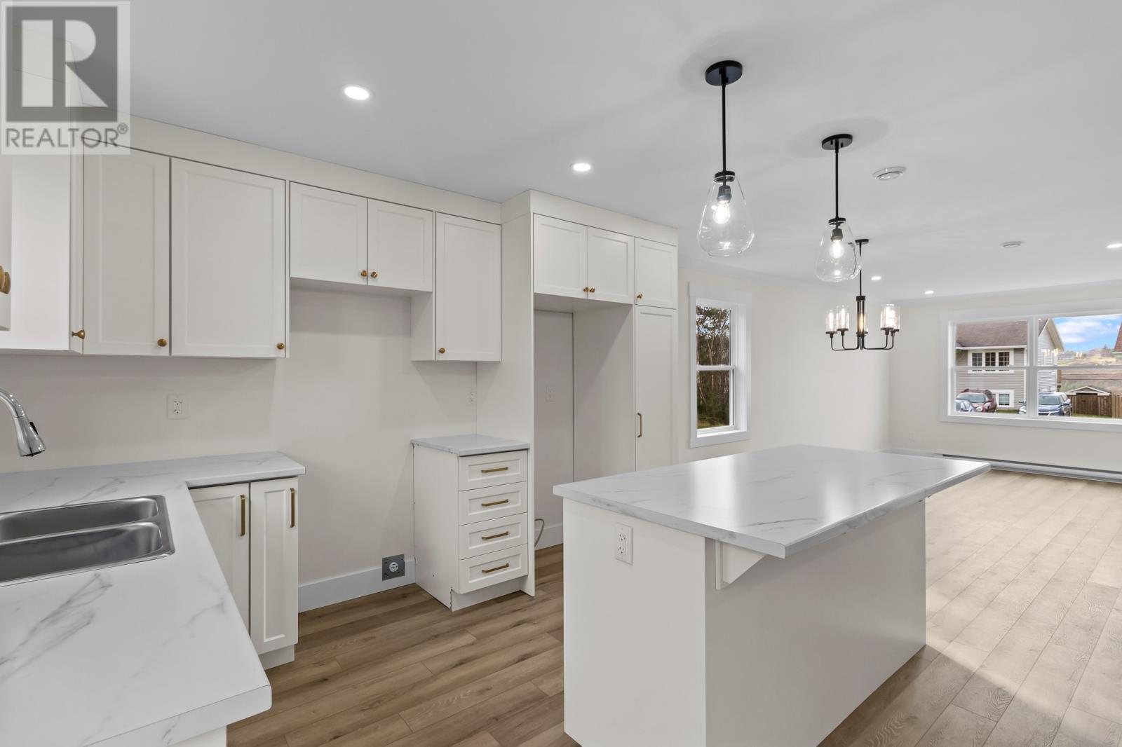 27 Cliffside Avenue, Conception Bay South, NL - Indoor Photo Showing Kitchen With Double Sink