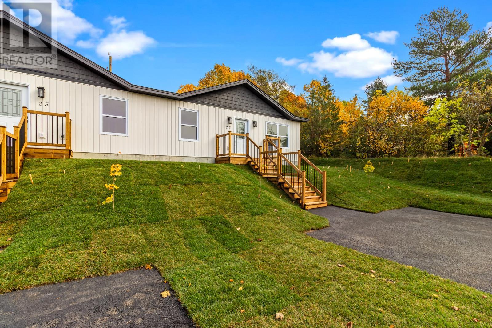 27 Cliffside Avenue, Conception Bay South, NL - Outdoor