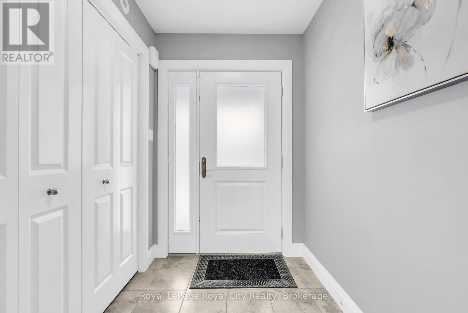 181 Halls Drive, Centre Wellington (Elora/Salem), ON - Indoor Photo Showing Other Room