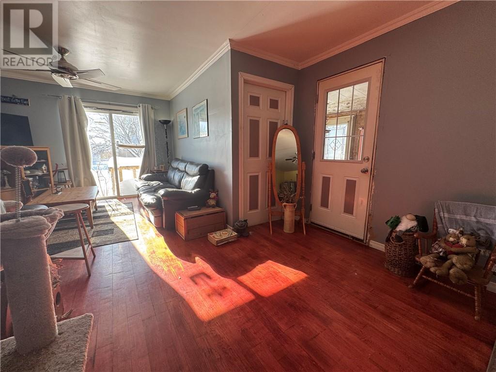 14 St. Thomas, Warren, ON - Indoor Photo Showing Other Room